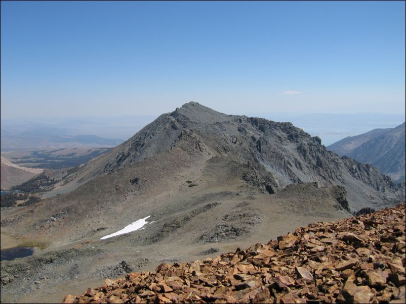 2006-09-10 Excelsior, North Pk (13) Black from near summit pleateau of E